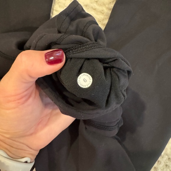 Lululemon Wunder Train Leggings 23” - Picture 8 of 8